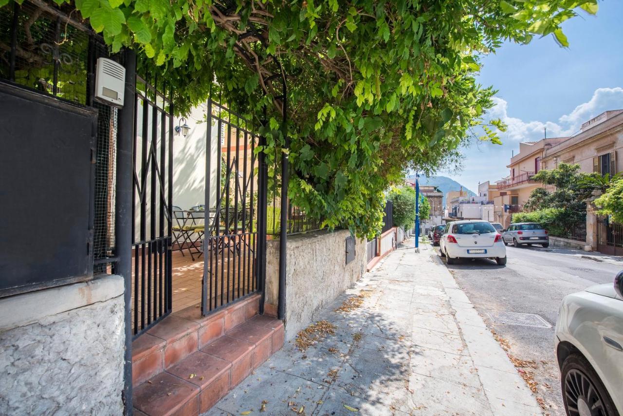 Ferienwohnung La Casa Di Sara A Mondello Exterior foto